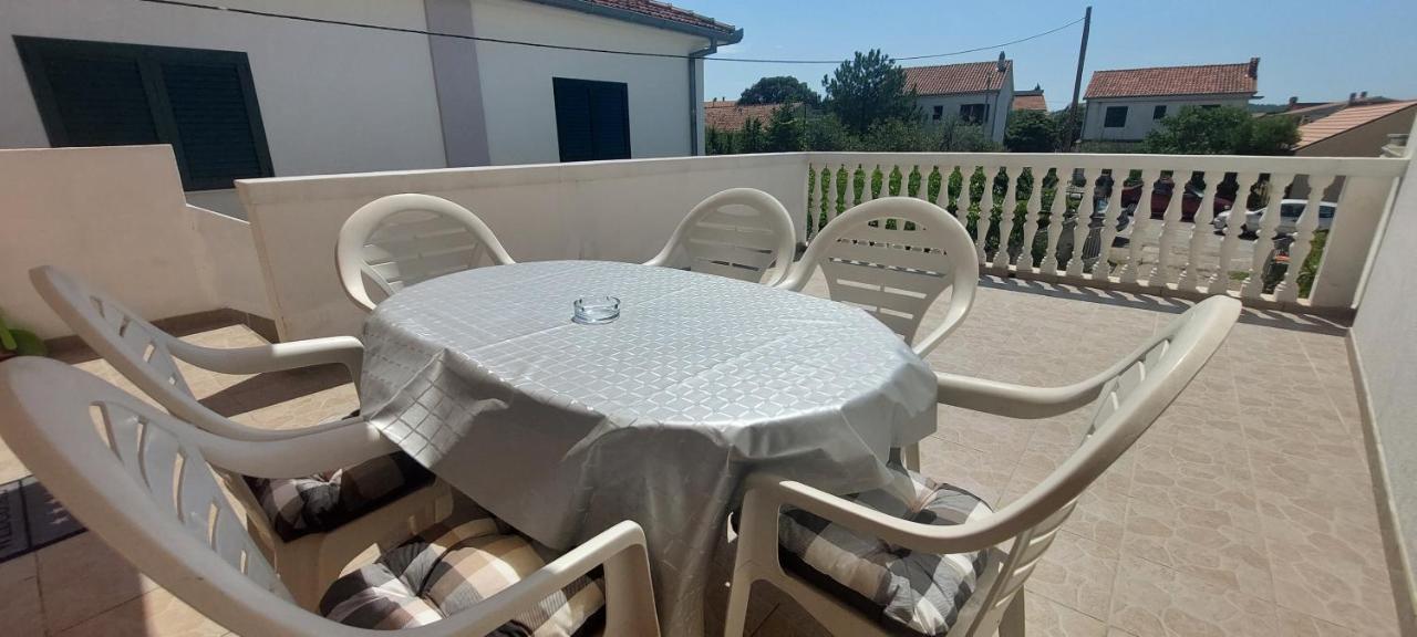 Apartment Zana Пировац Экстерьер фото